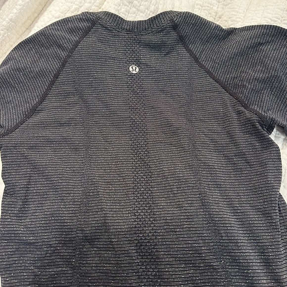 Sparkly Lululemon Shirt - not sold anymore - Picture 2 of 2
